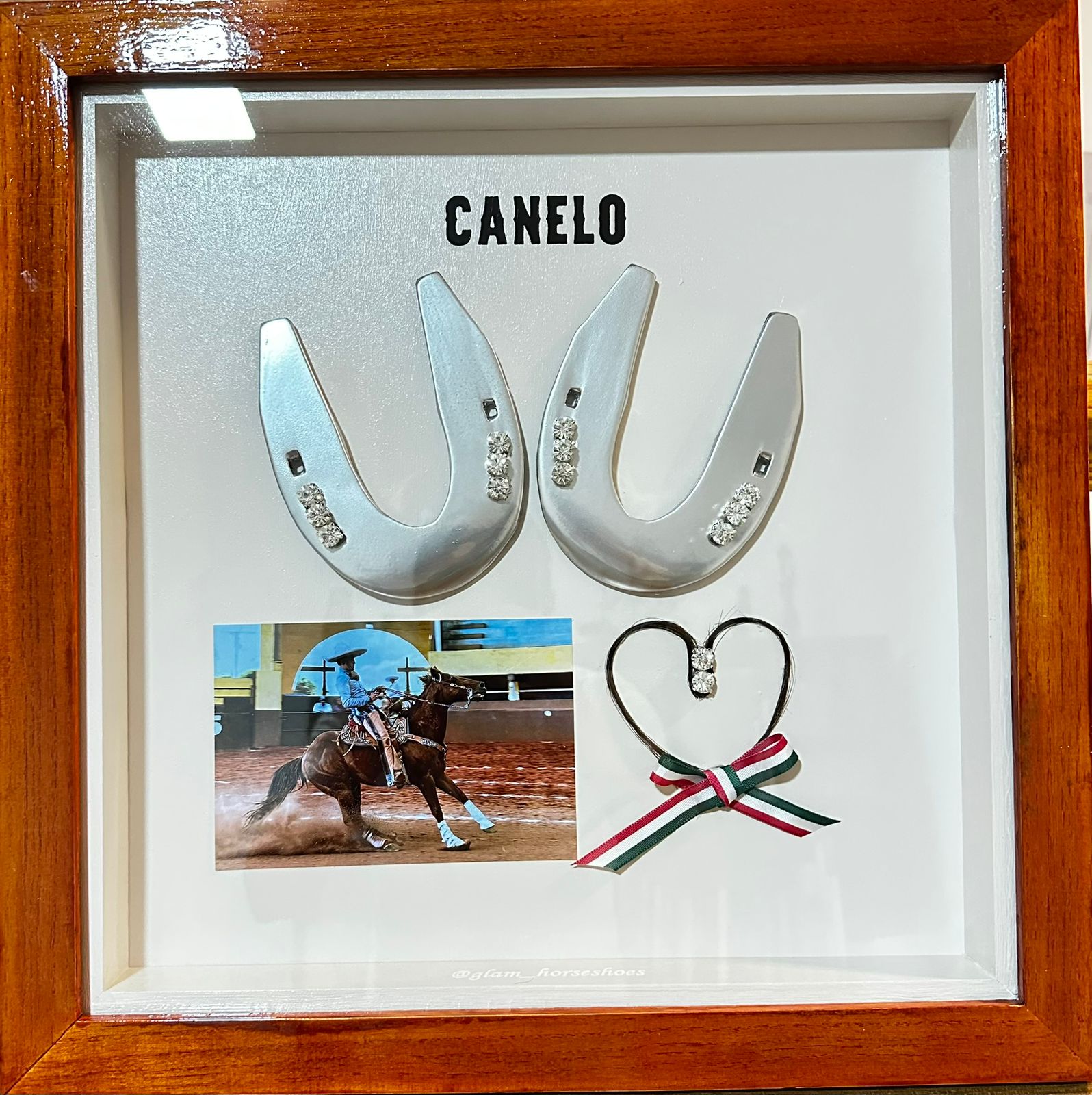 Obra Glam Horseshoes