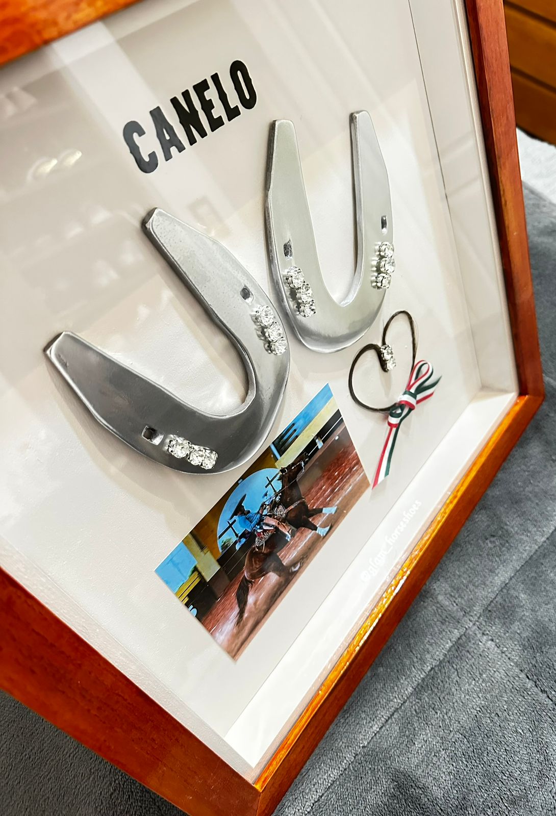 Obra Glam Horseshoes