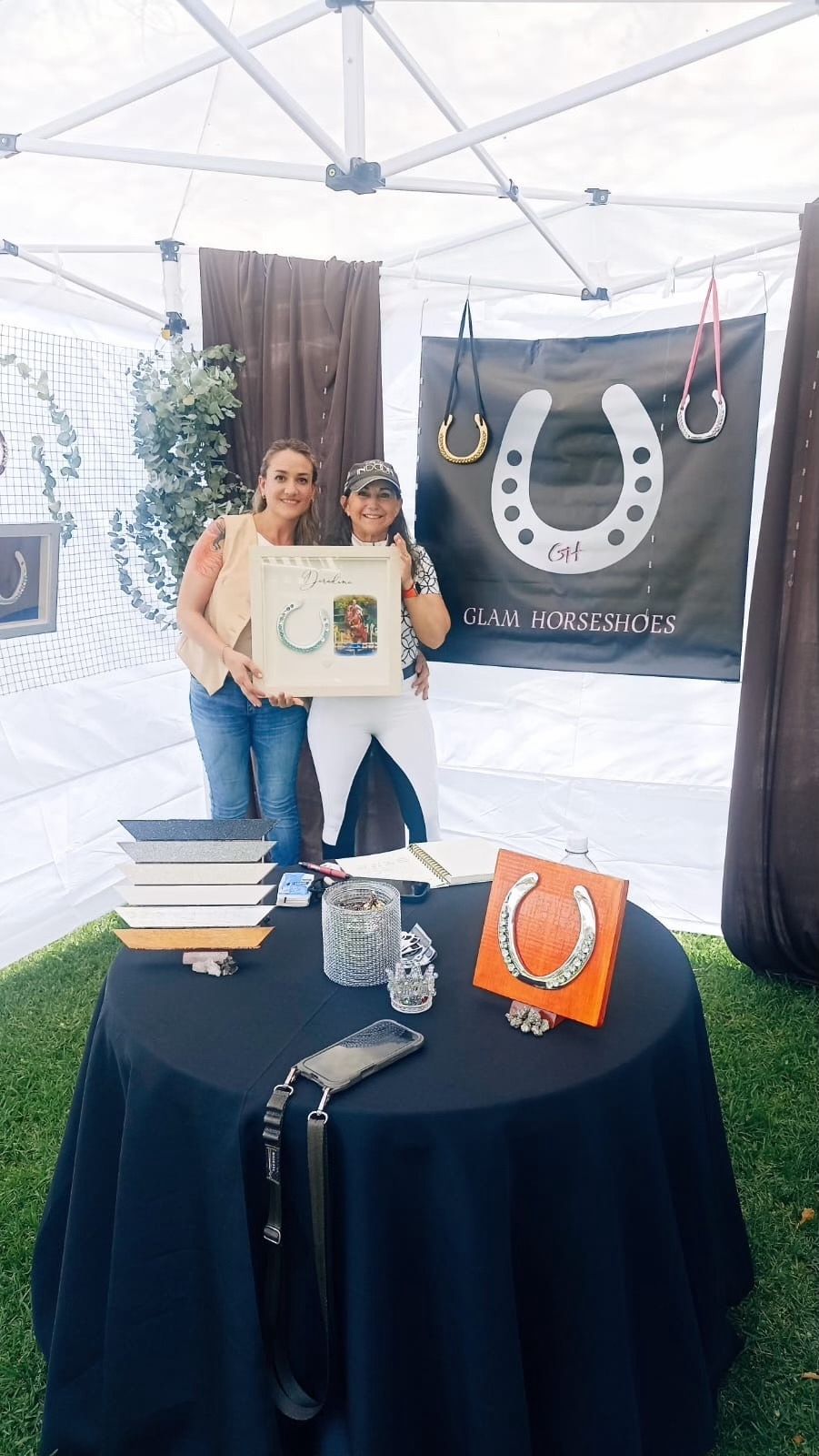 Obra Glam Horseshoes